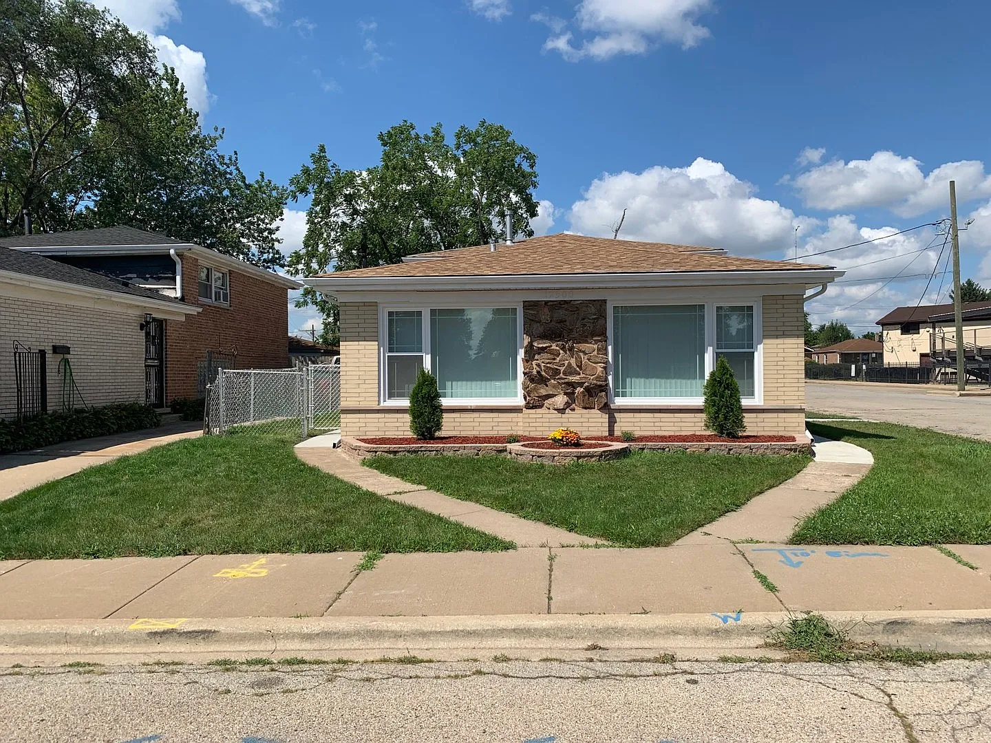 12500 S Edbrooke Ave photo 1