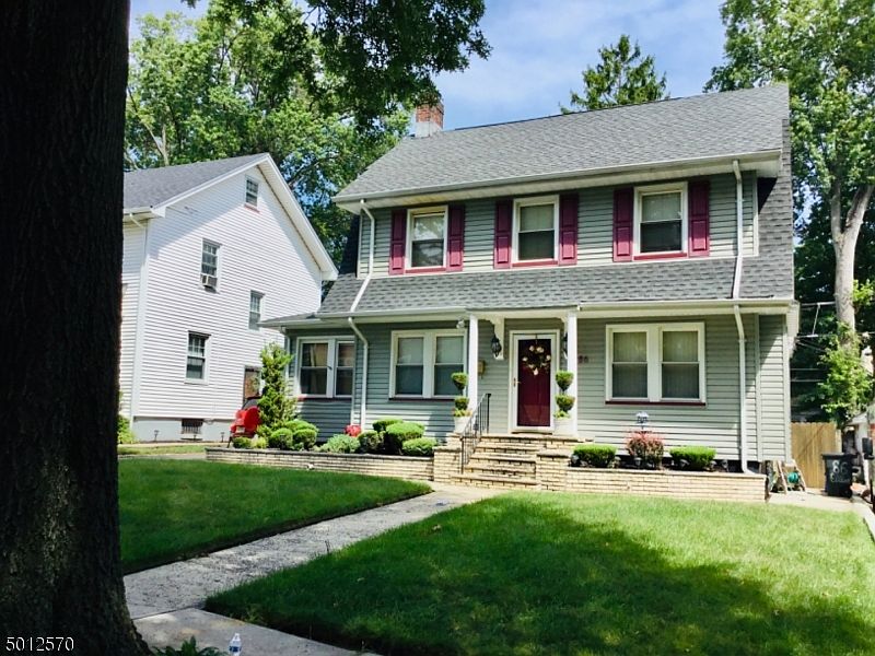 1st image of 86 Elliott Pl