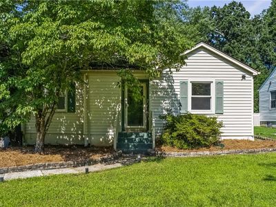 1042 Madison Ave, Winston Salem, NC, 27103
