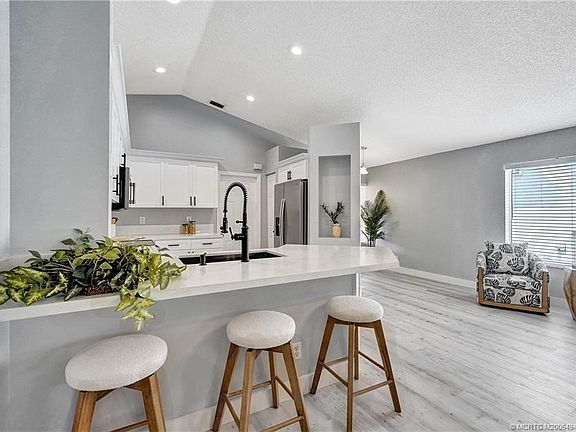 5th image of 4365 Pine Ridge Ct