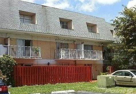 2nd image of 260 NW 107th Ave APT 215
