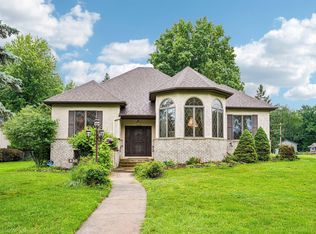 830 Westwind Dr, Little Canada, MN 55109