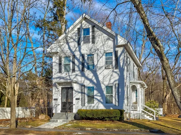 61 Church St, Merrimac, MA 01860