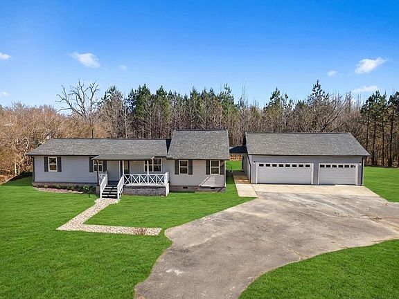 2nd image of 460 Ivy Dr