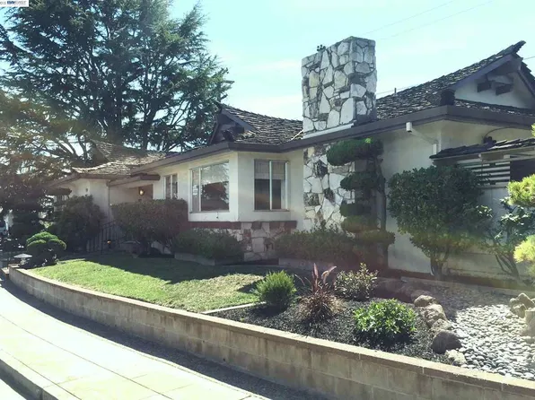 3928 Bonsai Pl, Castro Valley, CA 94546