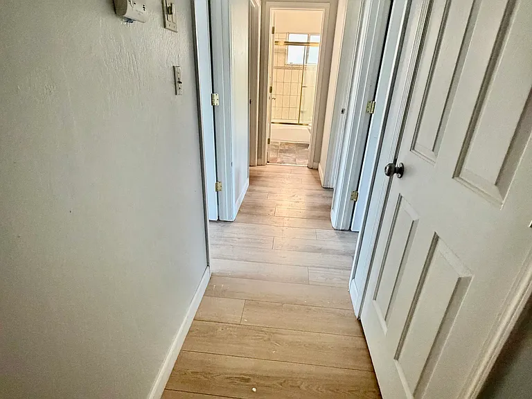 4400 Stockbridge Ave — Photo 6