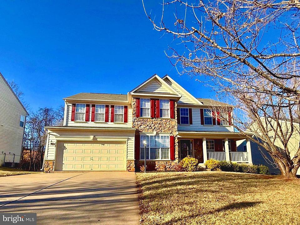 2nd image of 813 Kingsbrook Rd