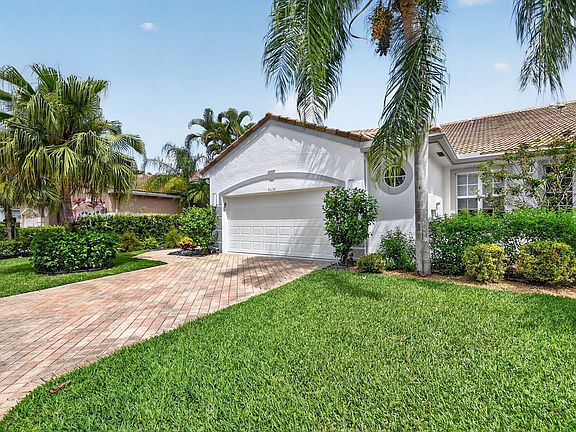 5th image of 4634 Carlton Golf Drive
