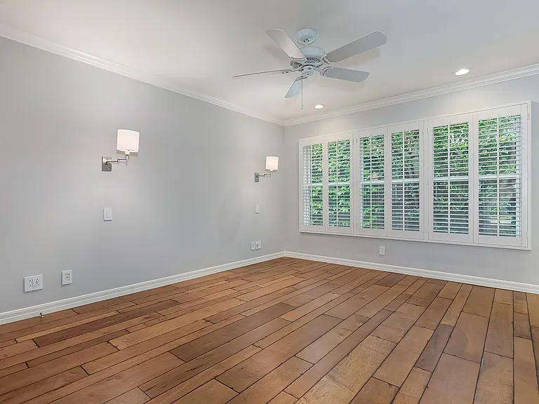 4211 Toluca Lake Ave — Photo 29