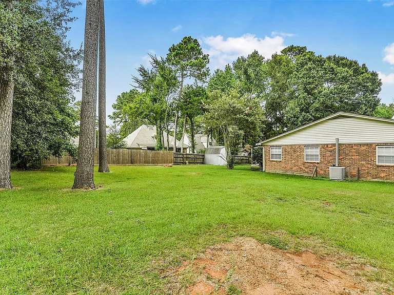 1215 Tejas Blvd — Photo 29