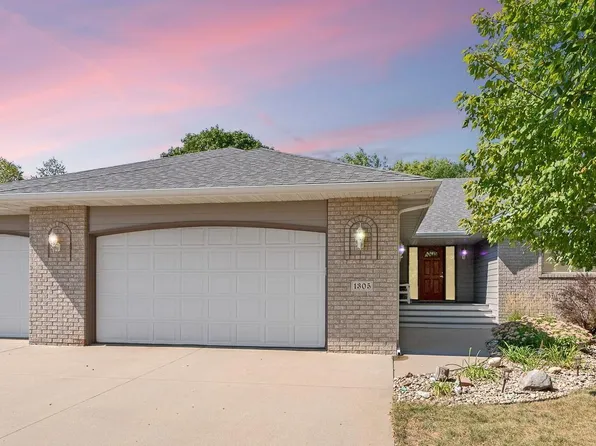 1305 S Parkview Blvd, Brandon, SD 57005