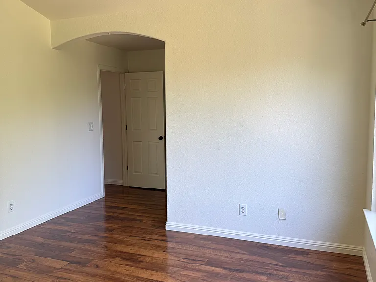 573 Topaz Way — Photo 10