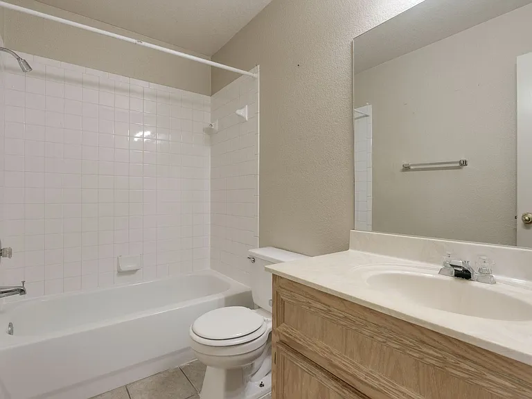 3606 Dustin Ct — Photo 13