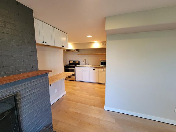 5th image of 3615 E 18th Ave #B