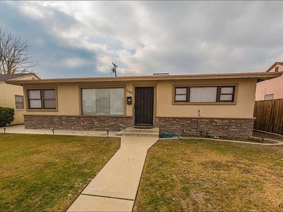 Nice large front yard