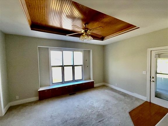 4th image of 22367 S Madison St