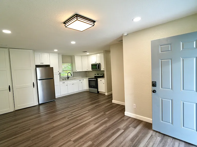 885 Ruby Ave #885 — Photo 2