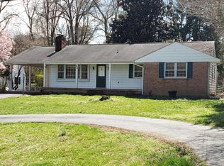 210 Stonewall Dr, Fredericksburg, VA 22401