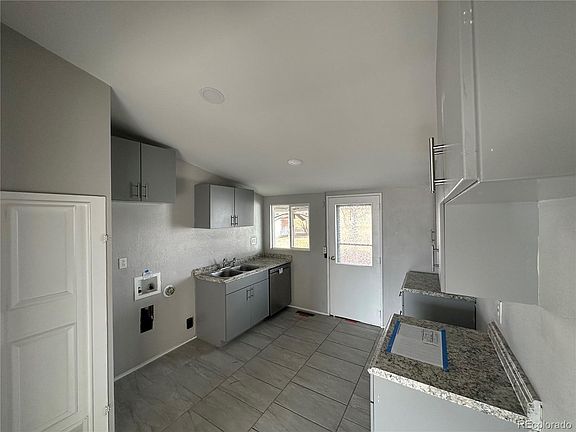 5th image of 106 S 3rd Street
