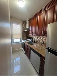 Rented by REALTY QUEST NEW YORK INC