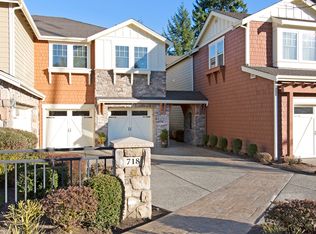 706 99th Ave NE #718, Bellevue, WA 98004