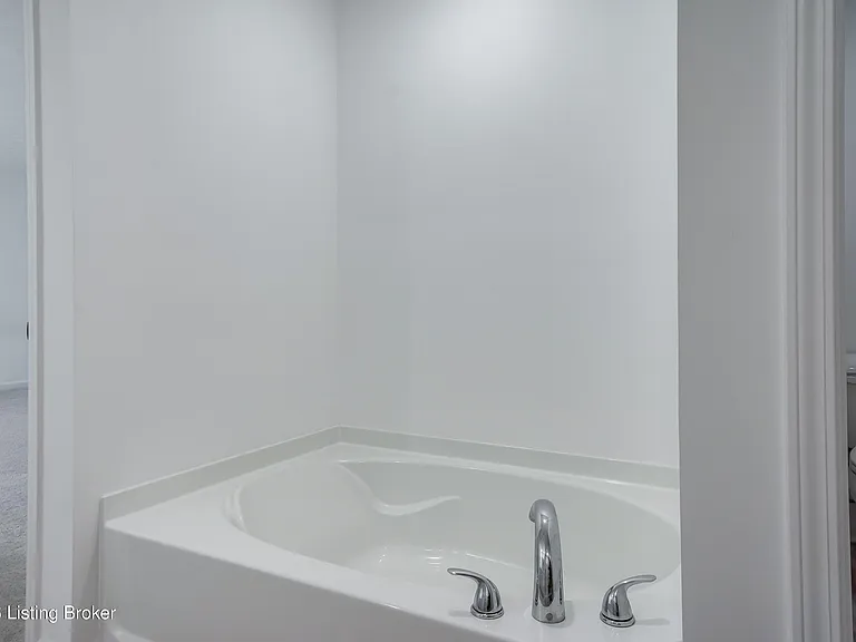17010 Meander Way — Photo 55