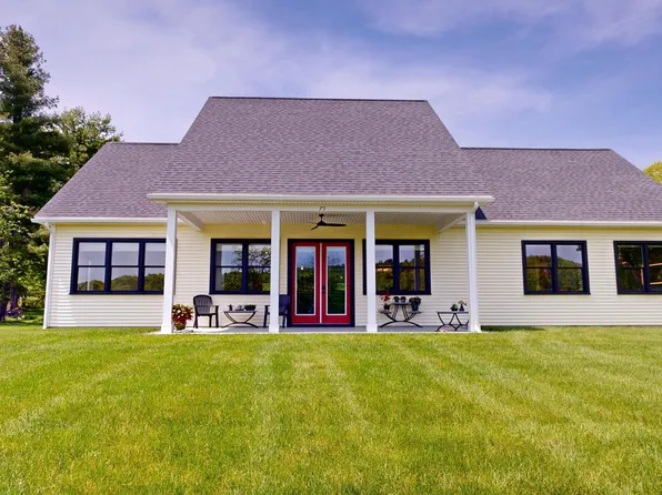 73 Riverview Drive, Gardiner, ME 04345
