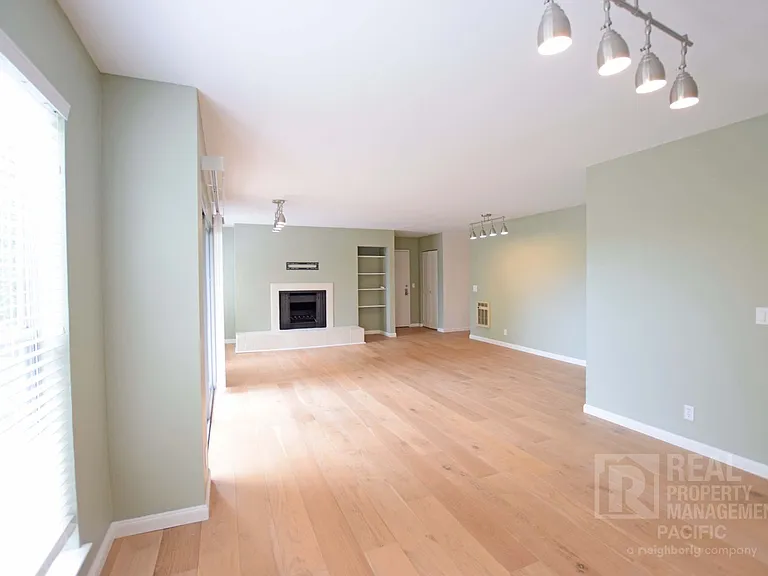5335 Broadway Ter #305 — Photo 3