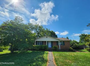 2812 Staffordshire Blvd, Powell, TN 37849