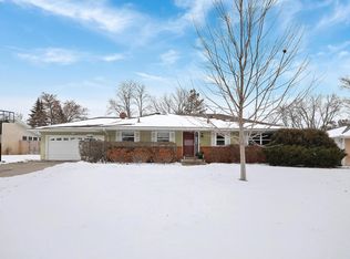 1245 Highview Dr, New Brighton, MN 55112