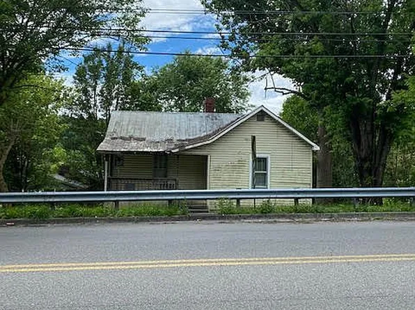 2433 W Main St, Radford, VA 24141
