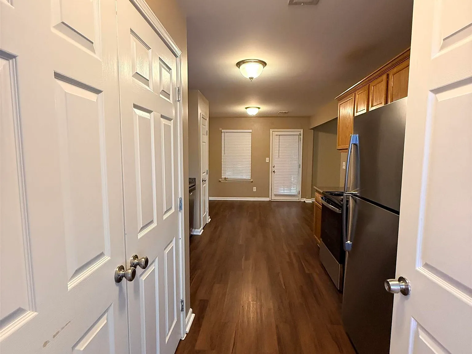 3 bed, 2.0 bath, $1,350 — Photo 4