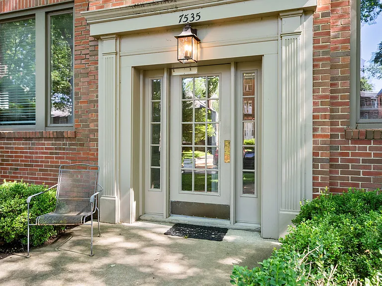 7535 Oxford Dr #2 — Photo 21
