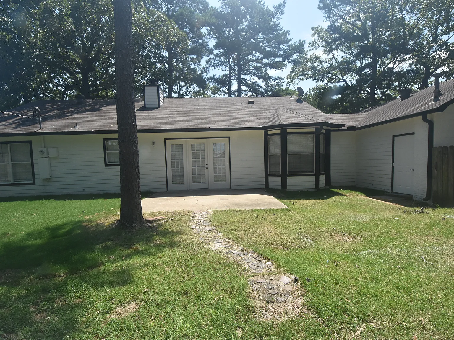 3 bed, 1750 sqft, $2,000 — Photo 4