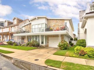 104 S Melbourne Ave, Ventnor, NJ 08406
