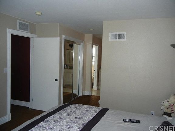 3rd image of 12213 Hillsdale Ave