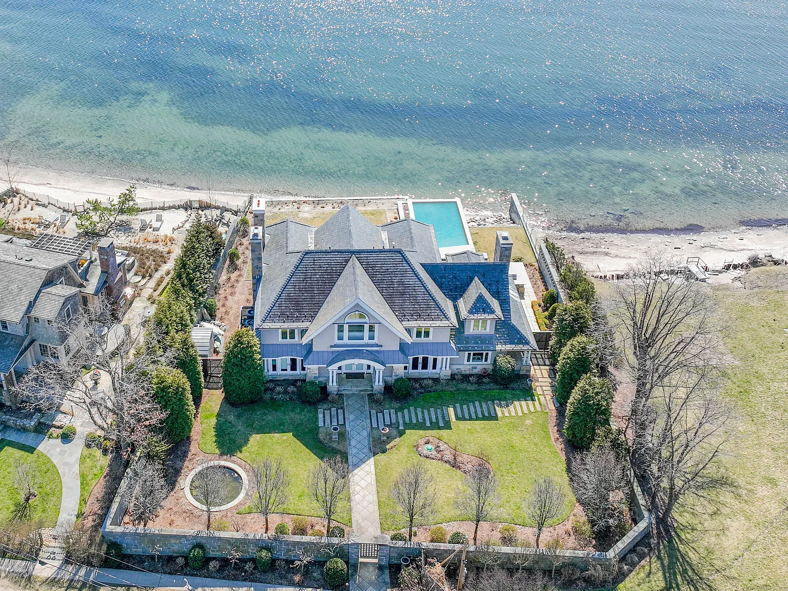 5 bed, 7.0 bath, 3955 sqft, $50,000 — Photo 2