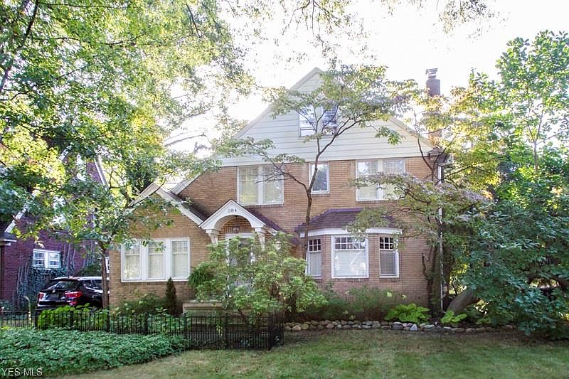 1st image of 384 Greenwood Ave