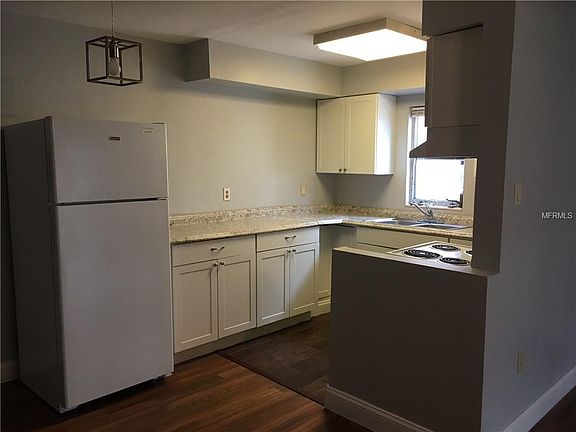 4th image of 470 C St #470
