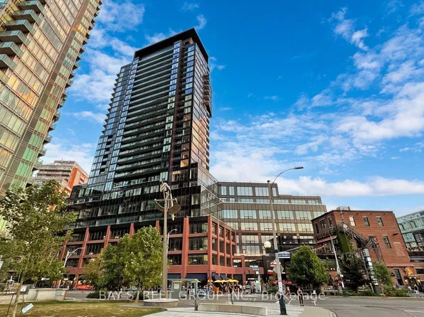 135 E Liberty St #716, Toronto, ON M6K 3K4