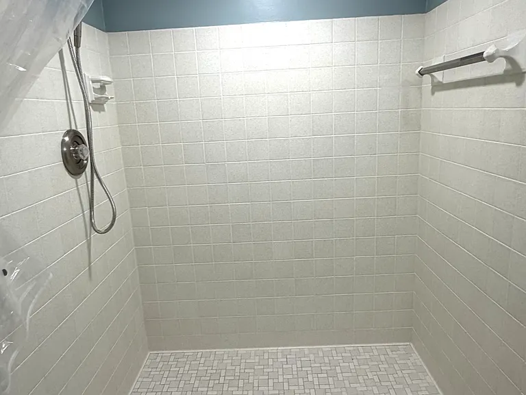 7641 Burford Dr — Photo 10