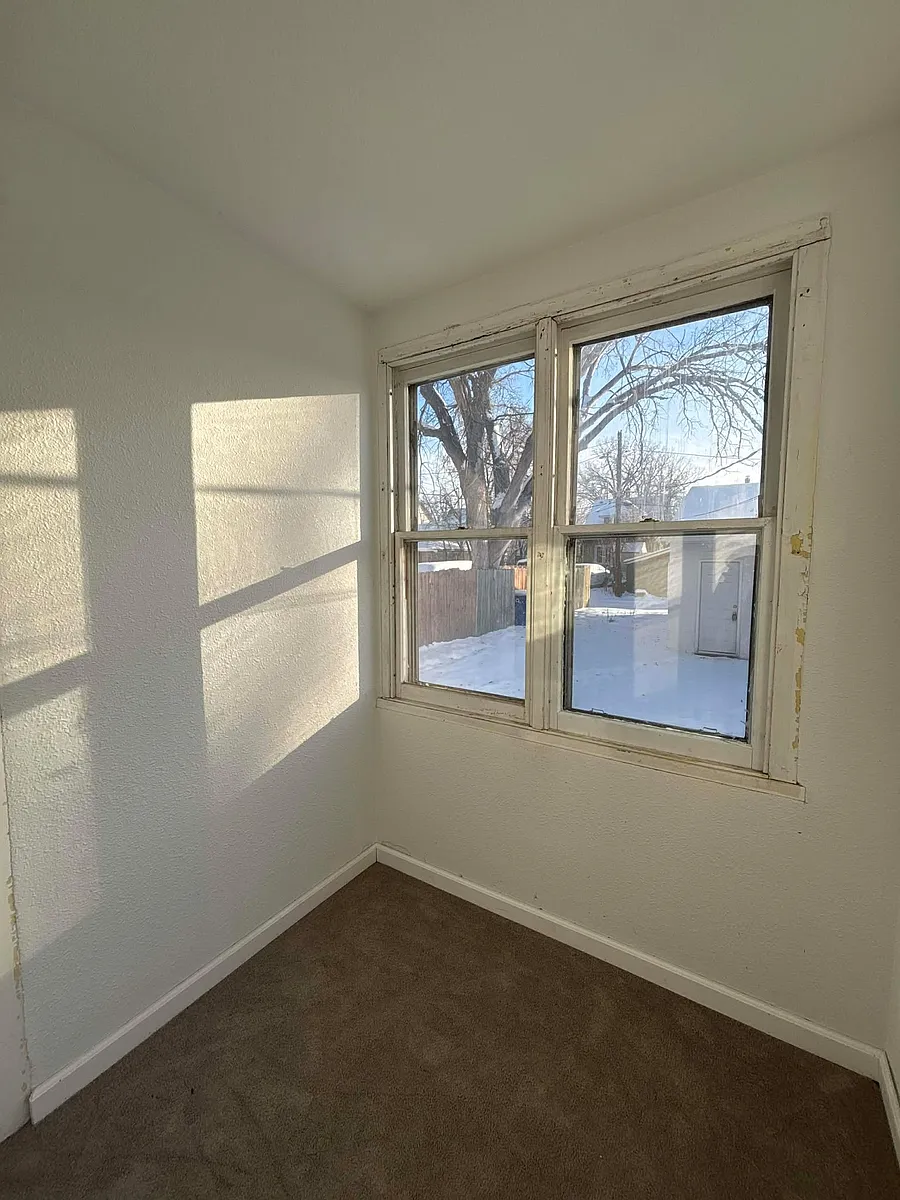 Building Photo - 378 Sims Ave #1