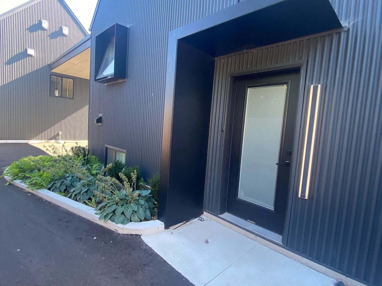 2 bed, $2,200 — Photo 4