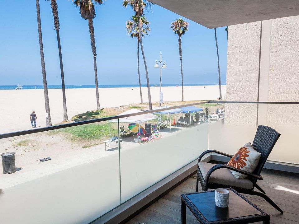 1st image of 1307-1309 Ocean Front Walk