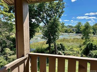 8735 Green Willow St APT 9, Brighton, MI