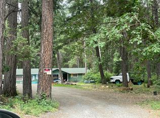 704 Ewe Creek Rd, Grants Pass, OR 97526