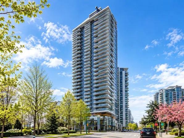 4711 Hazel St #1005, Burnaby, BC V5H 0J9
