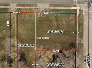 203 W 2nd Ave, Indianola, IA 50125