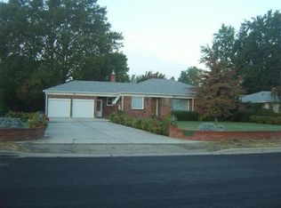 2333 N Mountain View Dr, Boise, ID 83706