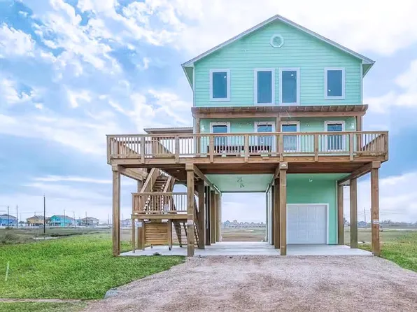 226 Bay Ave, Surfside Beach, TX 77541
